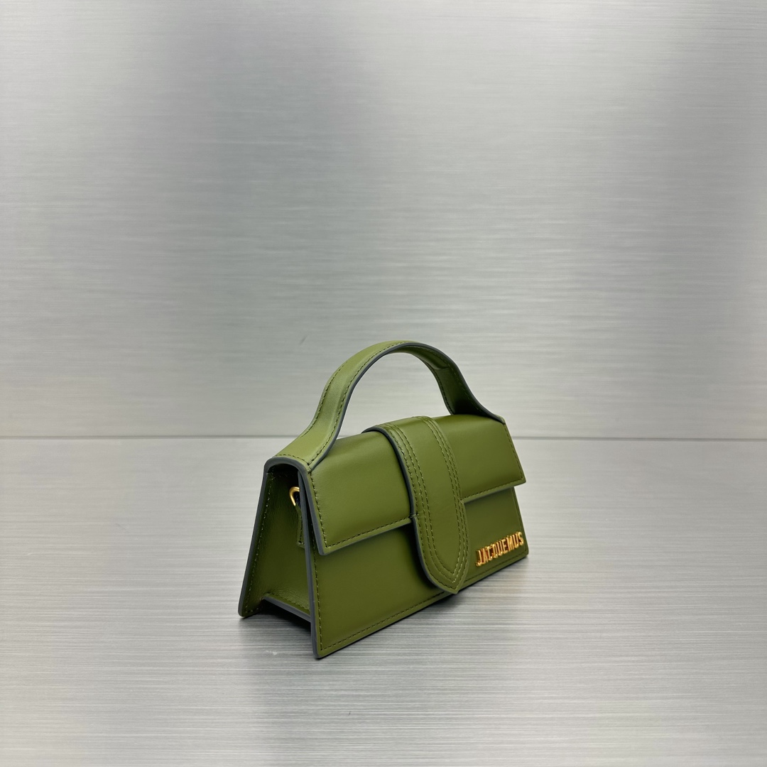 Jacquemus Satchel Bags